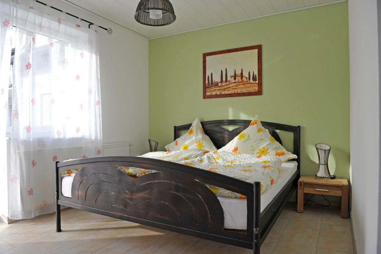 Gaestehaus Vinaria Kinheim Екстериор снимка